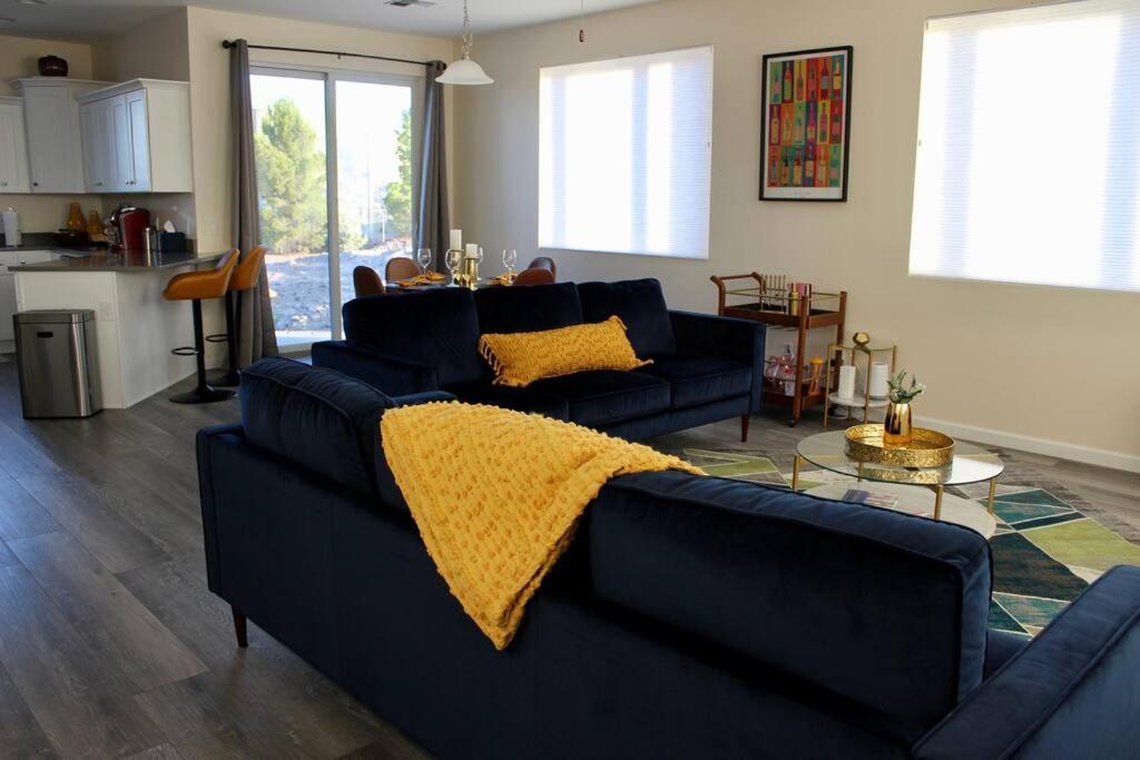 Modern 3 Bedroom Home Cottonwood Ngoại thất bức ảnh